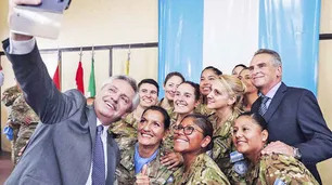 Cómo dirigirse a las Fuerzas Armadas y no ser cuestionado