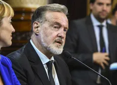 Rafael Bielsa: "Nadie descubre la política a los 50 años, salvo estos libertarios"