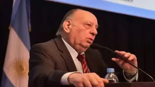 Cachanosky y el impacto del discurso oficial: “El personaje Milei complica la economía”
