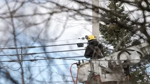 En Canadá una tormenta de hielo causó dos muertos y dejó a un millón de personas sin electricidad