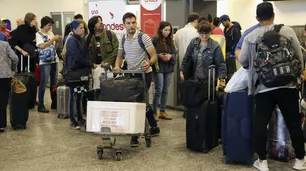 Los pilotos ratificaron el paro aunque asistirán a la audiencia con el Gobierno