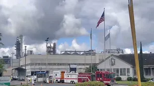 Implosionó un tanque químico en una fábrica de papel de Washington y hay varios muertos