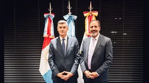 El secretario de Ambiente respondió con dureza a una publicación libertaria