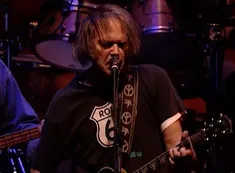 Neil Young perderá 754 mil dólares anuales por salir de Spotify