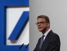 Deutsche Bank recorta 18.000 empleos en reestructuración radical