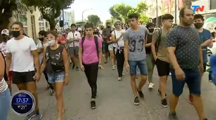 Piedrazos, golpizas y confusión en la marcha por el femicidio de Úrsula Bahillo