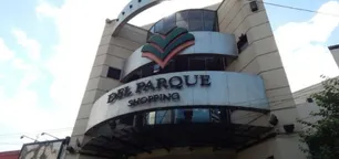 Shopping de Villa del Parque cierra sus puertas por caída del consumo