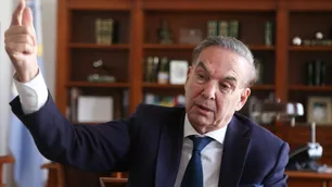 Miguel Ángel Pichetto: "El Gobierno quiere vender el edificio del Regimiento de Patricios"