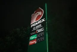 La caída de ganancias de Pemex complica la reducción de su deuda