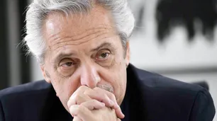 Alberto Fernández aprovechó la criptoestafa y salió con los botines de punta contra Fabiola Yañez, la Justicia, el Gobierno y Jonatan Viale