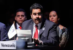 Sin novedades de Chávez, Maduro difundió una supuesta carta suya en la reunión de la CELAC