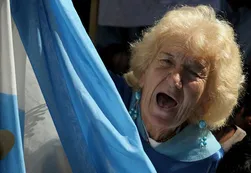 Para la BBC, los argentinos tienen la obsesión por ser un "país normal"
