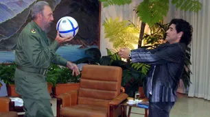 Diego Maradona y Fidel Castro: amor, dólares, habanos y mujeres