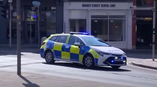 La Policía detiene a un hombre por el misterioso hallazgo de tres muertos en plena calle de Nottingham