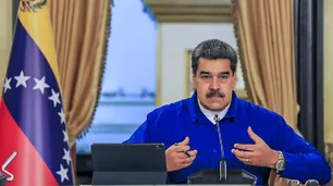 Presión al Gobierno: Maduro envió a los familiares de los tripulantes del avión venezolano-iraní