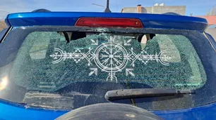 Violencia de aire comprimido: balearon el auto de una concejala kirchnerista en Santa Cruz