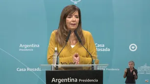 Cerruti | "El Gobierno no tiene información que los miembros del avión sean de Hezbollah"