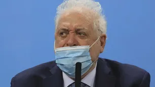 Ginés González García dijo que el vacunatorio VIP fue "una cama" y admitió "una estupidez"