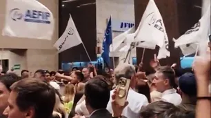 Trabajadores de la AFIP "en estado de alerta y movilización" realizan asambleas frente a los anuncios del Gobierno