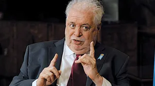 Ginés niega que Ramón Carrillo fuera nazi: "Decía que era un negrito de Santiago del Estero"