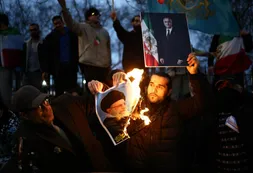 Argentina refuerza la alerta consular y recomienda no viajar a Irán ante la escalada de violencia y represión