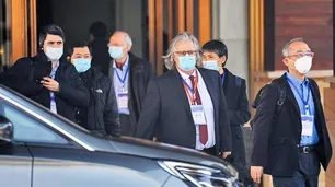 Expectativa por anuncios de expertos de la OMS en Wuhan sobre el origen del virus