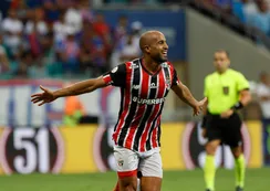Lucas Moura, Roque Santa Cruz y Paolo Guerrero: las figuras de la Copa América 2011 que vuelven al Kempes para enfrentar a Talleres
