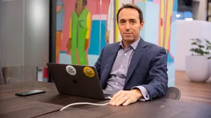 Galperin defendió el cobro de planes sociales a través de Mercado Pago: "Es tal el placer de cortarles el curro, que lo hacemos gratis"