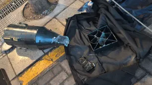 Dejaron una réplica de bomba en Tribunales, a metros del Teatro Colón: fuerte operativo policial en la zona