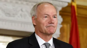 Estados Unidos: Arkansas promulgó una ley que prohíbe el aborto casi en su totalidad