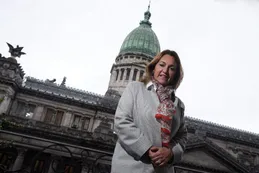 Marcela Campagnoli: "Somos iguales ante la ley pero parece que nos gobierna una casta"