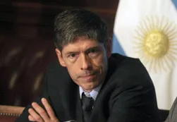 Abal Medina: "No hay posibilidad alguna de que Randazzo baje su candidatura"