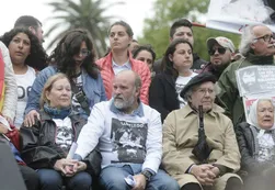 La familia de Maldonado se reúne con el nuevo juez
