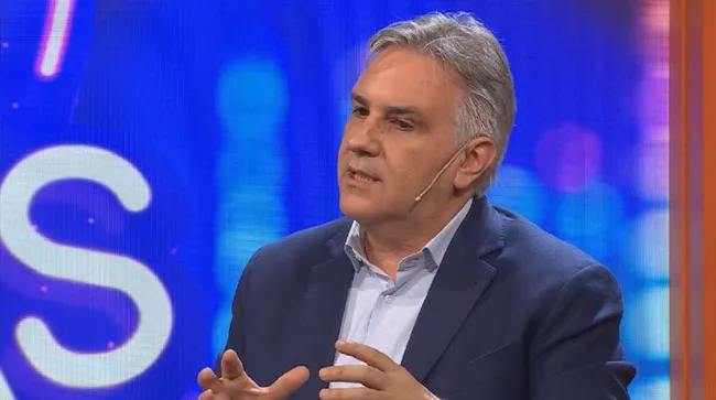 Operaron con éxito al gobernador Martín Llaryora en el Hospital San Roque de Córdoba