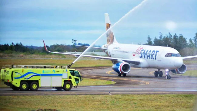 El Gobierno le niega a JetSMART el espacio en Aeroparque para su quinto avión