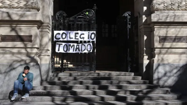 El Nacional Buenos Aires levantó la toma, mientras que el Carlos Pellegrini mantiene la protesta