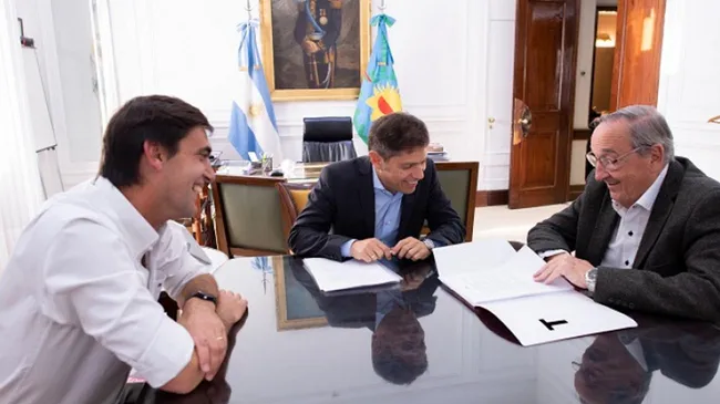 El spot del candidato K que apuesta a cerrar la grieta mostrando trabajo en conjunto con su adversario