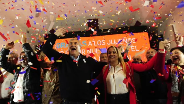 Triunfal, Gerardo Morales le hizo un guiño a Macri: "Es un jujeño más"