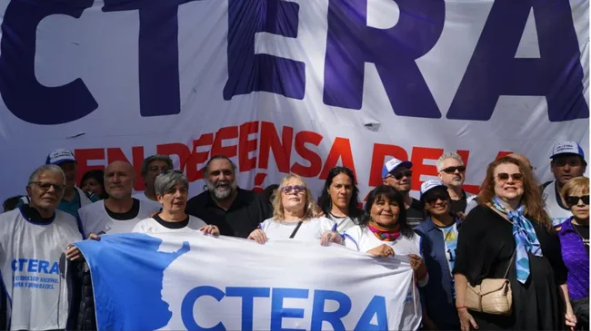En repudio a la reforma laboral, CTERA ratificó el paro docente para este lunes 2 de marzo