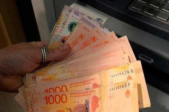 La clase media sigue retrocediendo: 6 de cada 10 argentinos muestra complicaciones económicas