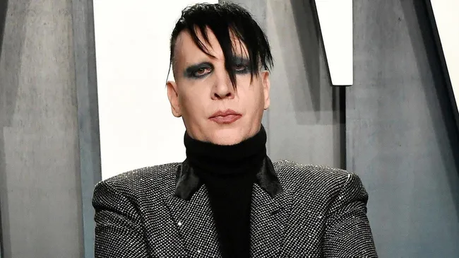 Demandaron a Marilyn Manson por abusar de una menor en la década del noventa