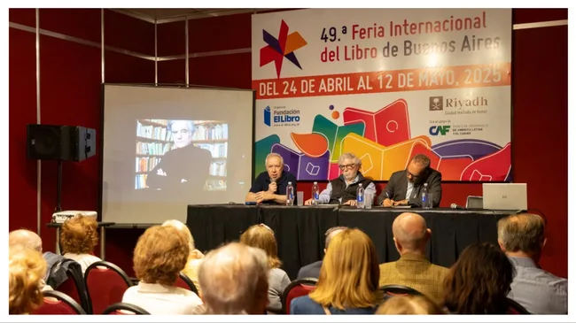 Se realizó una charla recordatoria del ensayista Juan José Sebreli en la Feria del Libro a seis meses de su muerte