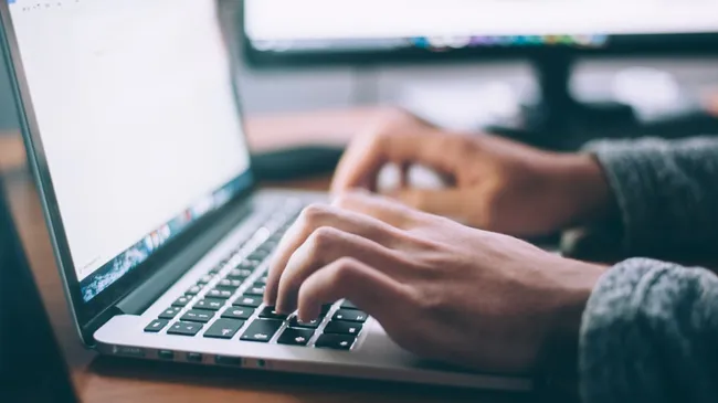 Internet: la adopción de la fibra óptica en Argentina es la más baja de la región