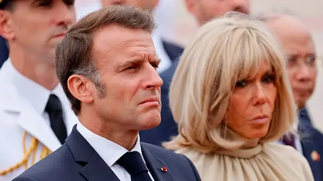 Crisis de pareja: Brigitte Macron negó haber abofeteado a Emmanuel Macron por mensajes con una actriz