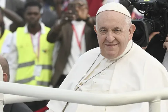 Desde Sudán del Sur, el papa Francisco se lamentó por las víctimas del terremoto en Turquía y Siria