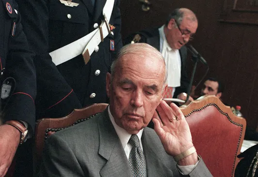 Priebke tendrá una tumba secreta en Italia para evitar homenajes neonazis