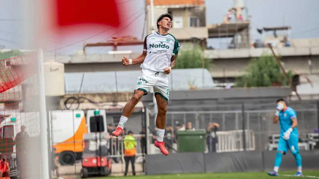 Sarmiento dio el golpe ante Barracas Central e Independiente Rivadavia hundió a Tigre en Victoria