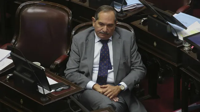 La causa Alperovich sumó un pedido para que no pueda reasumir en el Senado