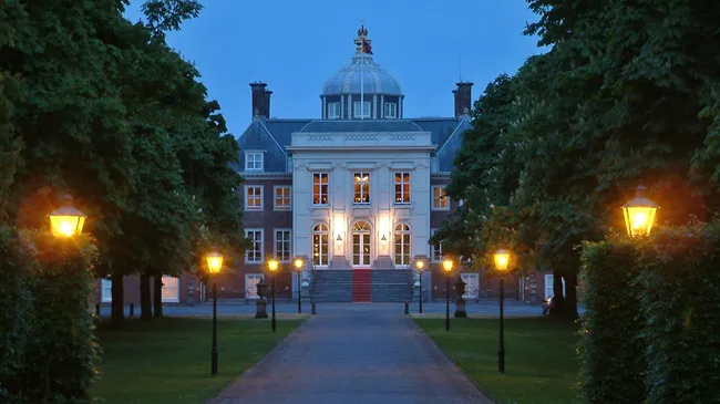 Palacio Huis ten Bosch: la fascinante historia de la residencia real llena de arte de la Reina Máxima y el Rey Guillermo de Holanda