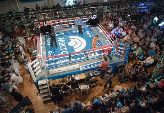 Clientes de Banco Macro disfrutaron de una imperdible velada de boxeo